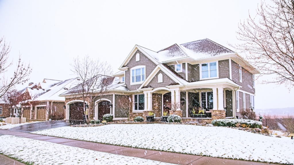 selling my home in the winter. clear sidewalks and driveways